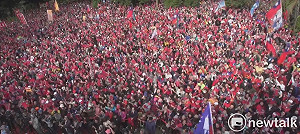 參加台南元旦升旗 韓國瑜 : 未來用四個爽表達人民心聲