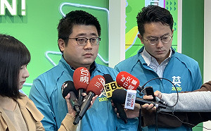 主張統一就是叛國?蔡英文重申3立場 林鶴明親上火線說明