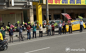 踏入韓國瑜地盤！蔡英文高雄車隊掃街展現高人氣