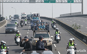 隨行直擊》支持者群相！蔡英文全面啟動  大掃街揮軍北上（圖）