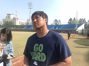 中職／許銘傑現身桃猿春訓　談郭俊麟：被解約我很難過