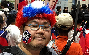 申請路權被警方駁回  四叉貓向柯P請教：回去檢討SOP