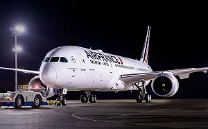 驚！法航客機降落巴黎  起落架發現10歲兒童屍體