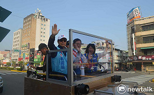 張善政嘉義市掃街造勢　拉抬傅大偉選情