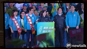 韓國瑜造勢破百萬　蔡英文展氣度「我們都要張開雙手擁抱」