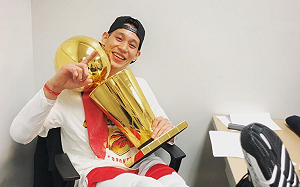 NBA／林書豪曬總冠軍戒　釣出周杰倫回應