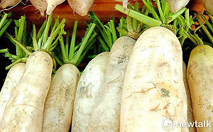 武漢肺炎》「蔬菜、豬肉、花卉、肥料」 農委會紓困措施細則出爐