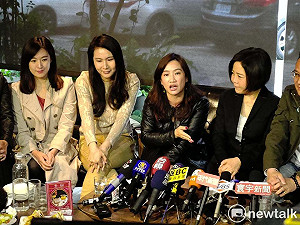 不滿王淺秋雲淡風輕談韓粉霸凌 黃光芹指發言人大和解咖啡難喝