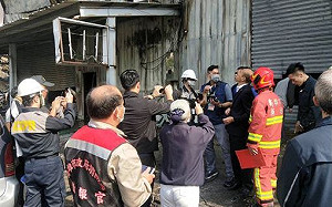 韓國瑜報到》10點公開露臉 韓國瑜選擇先勞軍再到火場