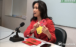 和夫人一起甜蜜拜年！蘇揆賀歲1元金鼠福袋今亮相