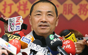 談郝龍斌參選黨主席 侯友宜：每一個跳下來承擔的都感謝