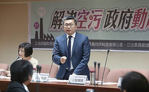 盧秀燕批燃氣機組「踐踏市民健康」 蔡其昌：勿拿備用機組誤導