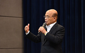 武漢包機回台成防疫「破口」 蘇揆大怒:完全走樣,下不為例