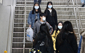 急診醫曝戴口罩「一亂象」!全場狂讚超中肯:跟沒戴一樣