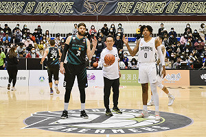 ABL/讓夢想發光! 寶島夢想家打造新光主題日送天燈