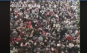 (影)封城亂!逃難亂!交通亂!  王定宇:上海火車站淪「公衛防疫煉獄」