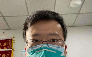 武漢肺炎》揭發疫情的醫生逝世! 王丹:中國政府必須向李文亮道歉