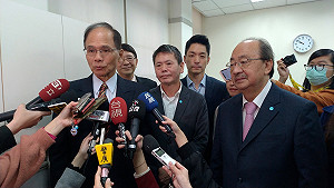 游錫堃拜會國民黨團聚焦這兩項  立院14日協商開議日期