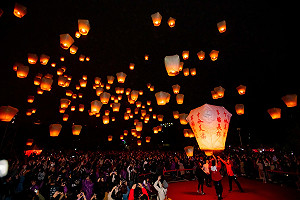 新北平溪天燈節恐停辦 紫南宮初一發錢母10年來首喊停