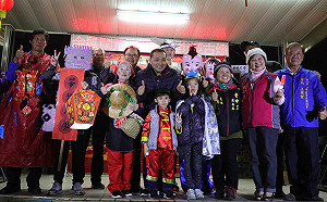 石碇迎鼓仔燈慶元宵 侯友宜與民同歡古早味花燈