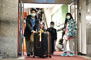 這仗打贏了  寶瓶星號1738名旅客下船