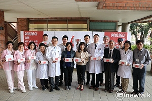 疫中送暖!阿霞飯店贈6600份米糕甜粥  為醫護防疫人員打氣