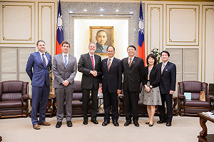 AIT處長拜會  游錫堃呼籲:美國應考慮和台灣建交