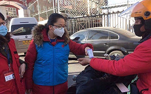 武漢肺炎》陸防疫第一線忙到凌晨2點!還要當「表哥」、「表姐」引反彈