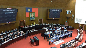 立院開議》首次主持院會  游錫堃緊張稱「新手上路敬請包涵」