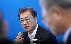 武漢肺炎》意外「接觸」確診接觸者 文在寅將被「隔離」一週？