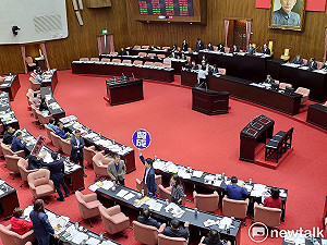 立院三讀特別紓困條例 防疫假可申請「防疫補償」