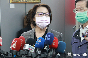 北市府下週起防疫升級 民眾洽公須經紅外線測體溫、消毒