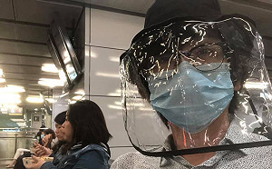 若為防疫故偶包皆可拋！ 林隆璇「高規格面罩」搭高鐵網讚爆