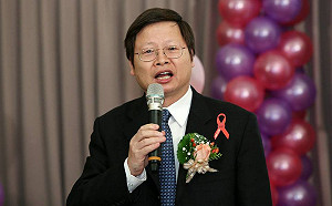 3護理師中鏢！三總感染科主任坦言：當看護感染，疫情已進入照護體系