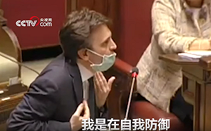 戴口罩被當異類嘲笑  義大利議員怒喊3次「瘋了！」