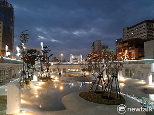 世界7大令人期待公園「河樂廣場」7日啟用，黃偉哲邀各界參觀