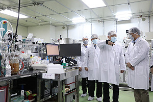 侯友宜訪汐止台康生技  速研發新冠肺炎快篩試劑