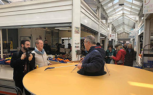 「滿滿的大平台」   義大利男防疫奇招惹爆笑