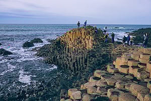 世界遺產》巨人交鋒留下的壯觀地景─北愛爾蘭「巨人堤道」