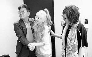 生日當天父親驟逝 太妍忍痛發文悼念