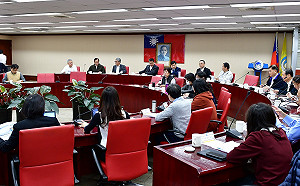 公務機關也下達禁出國令！內政部：第三級警告者禁止前往