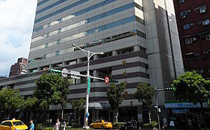 科技部函授各大學避一中陷阱  網：給我Taiwan其餘免談