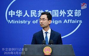 中國製有毒？耿爽臭臉嗆：不要穿戴中國製口罩防護服