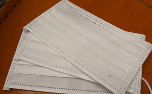 武漢肺炎》機場口罩銷量低！擴大賣轉機客 陳時中：不是為了生意好