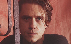 武漢肺炎》《悲慘世界》男星失去嗅覺味覺  籲不可忽視病毒