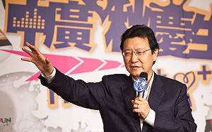 做決策的大官才要道歉！趙少康拍桌：國軍哪有欠我們 致什麼歉啊!