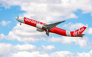 亞洲航空停飛大部分航班  高階與資深員工減薪度寒冬