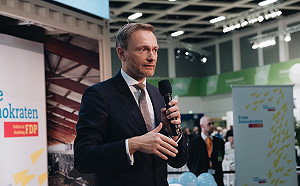 德自民黨團提案 支持台灣成為世衛觀察員