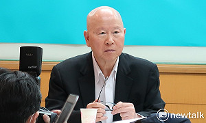 敬悼洪哲勝 許信良：台灣今後百年更需要這樣的職業革命家