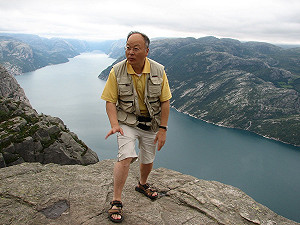 「洛杉磯」喊話降國防預算錢給軍公教？林智群曝身分：高級外省人